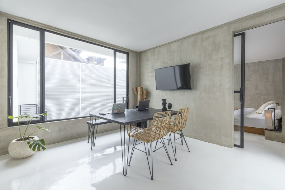 8502 Madrone Avenue-5